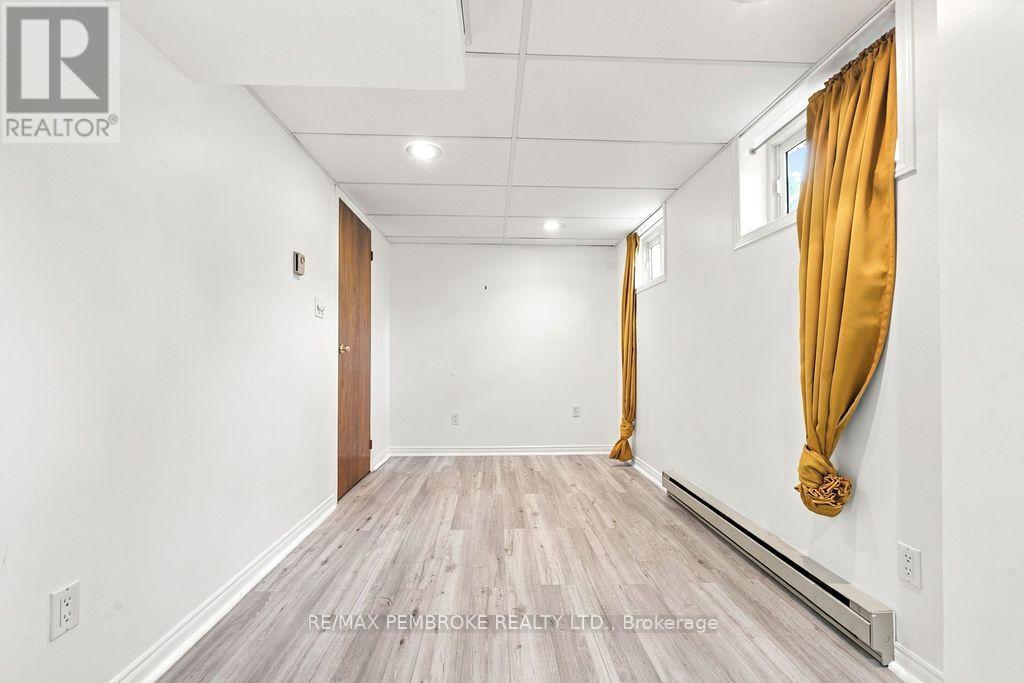 10 LAURIER AVENUE - Image 44