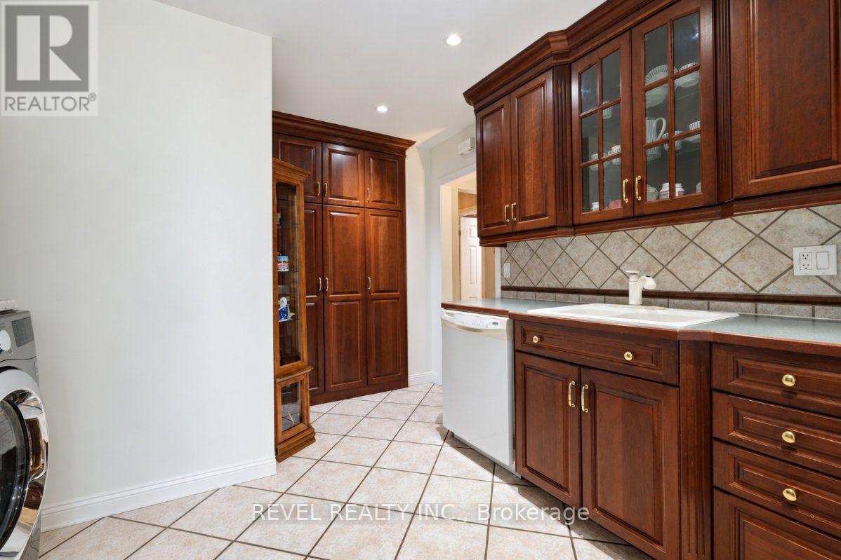 2213 CIRCLE PLACE - 11