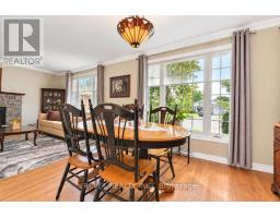 Dining room - 2213 Circle Place, Ottawa, ON K1G3E2 Photo 9