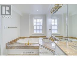 Foyer - Main - 12 Highbourne Road, Toronto, ON M5P2J2 Photo 7