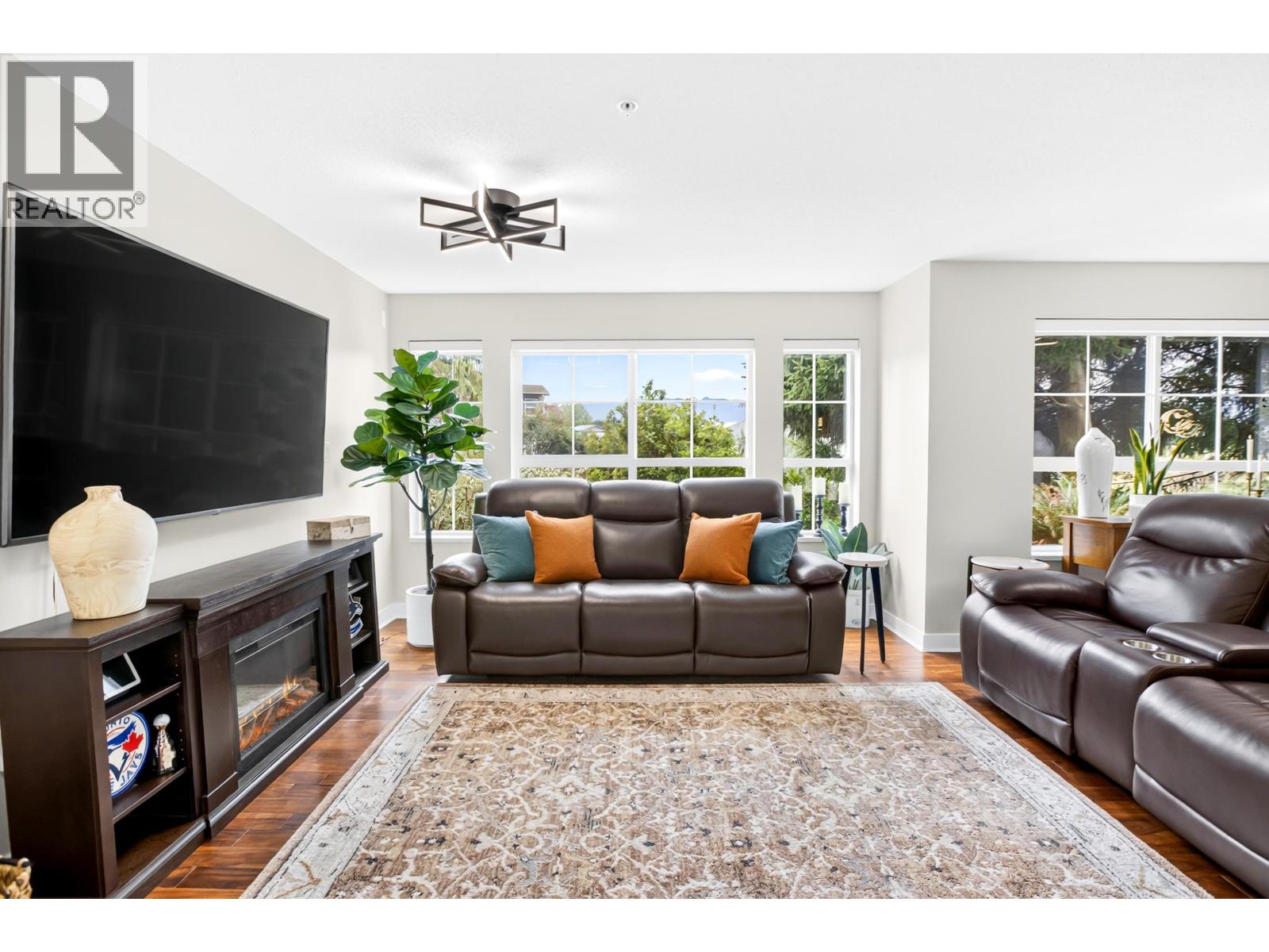 123 19673 MEADOW GARDENS WAY, Pitt Meadows