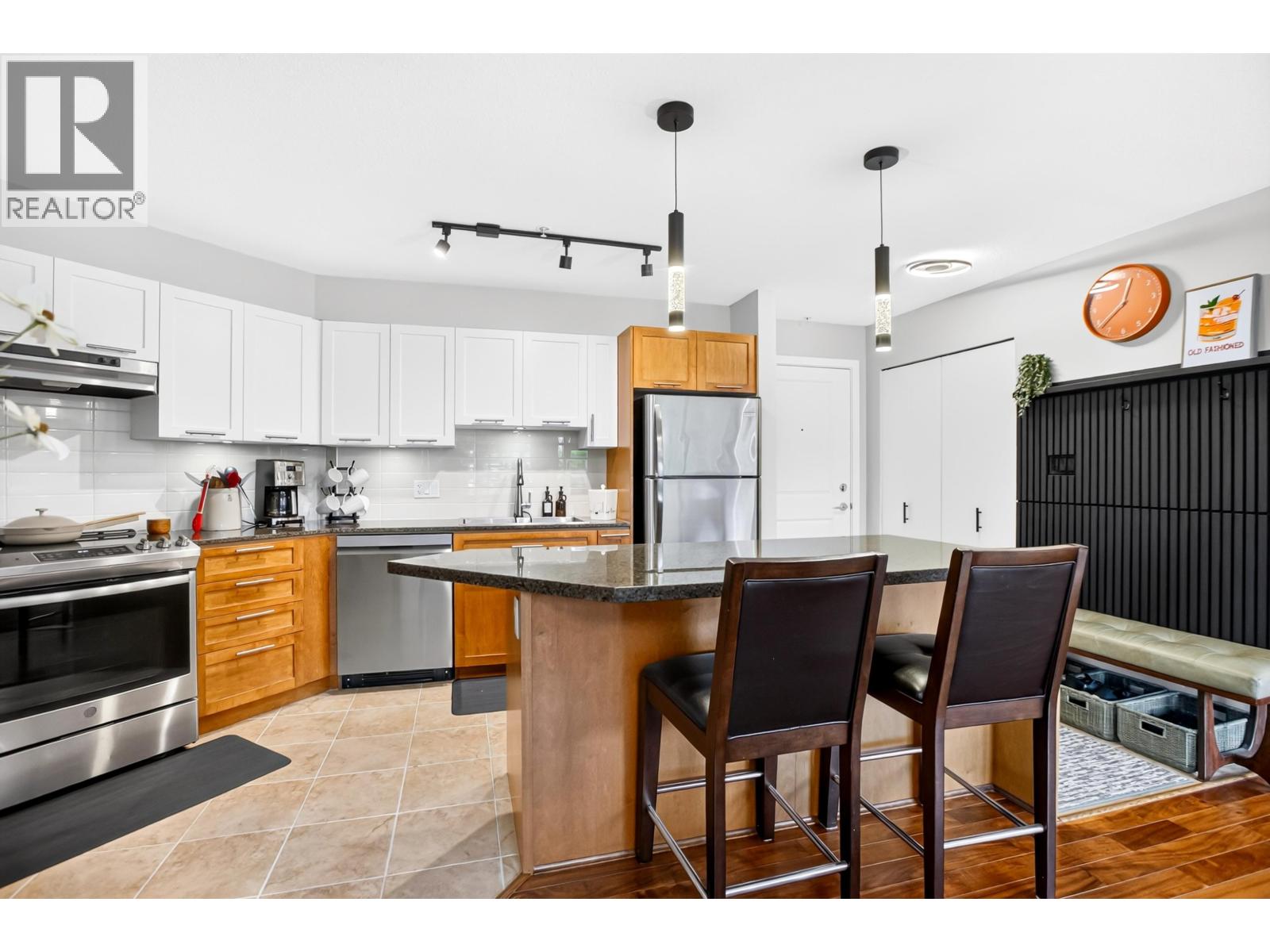 123 19673 MEADOW GARDENS WAY, Pitt Meadows