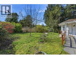 5689 Porpoise Bay Road, Sechelt, BC V0N1V0 Photo 28