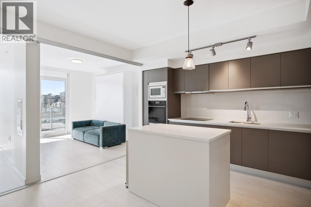 920 180 E 2ND AVENUE, Vancouver - Image 1