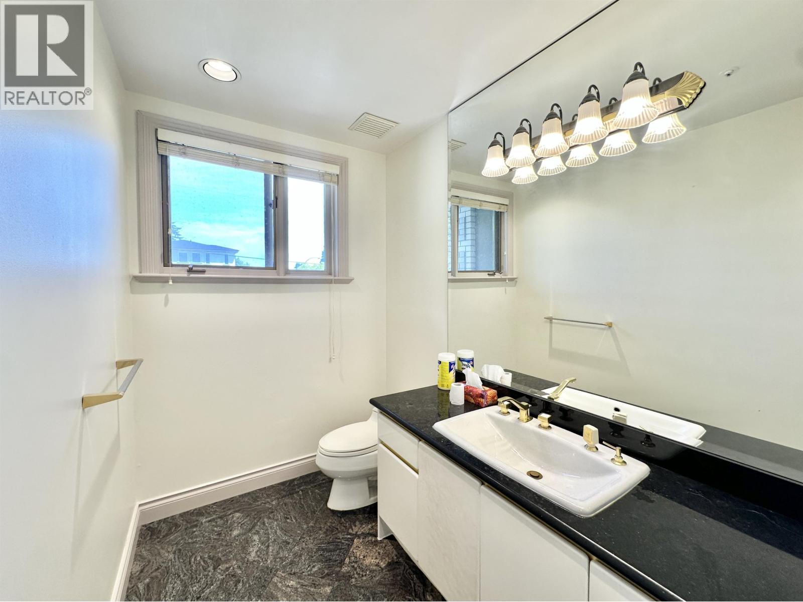 883 W 52 AVENUE, Vancouver - Image 1