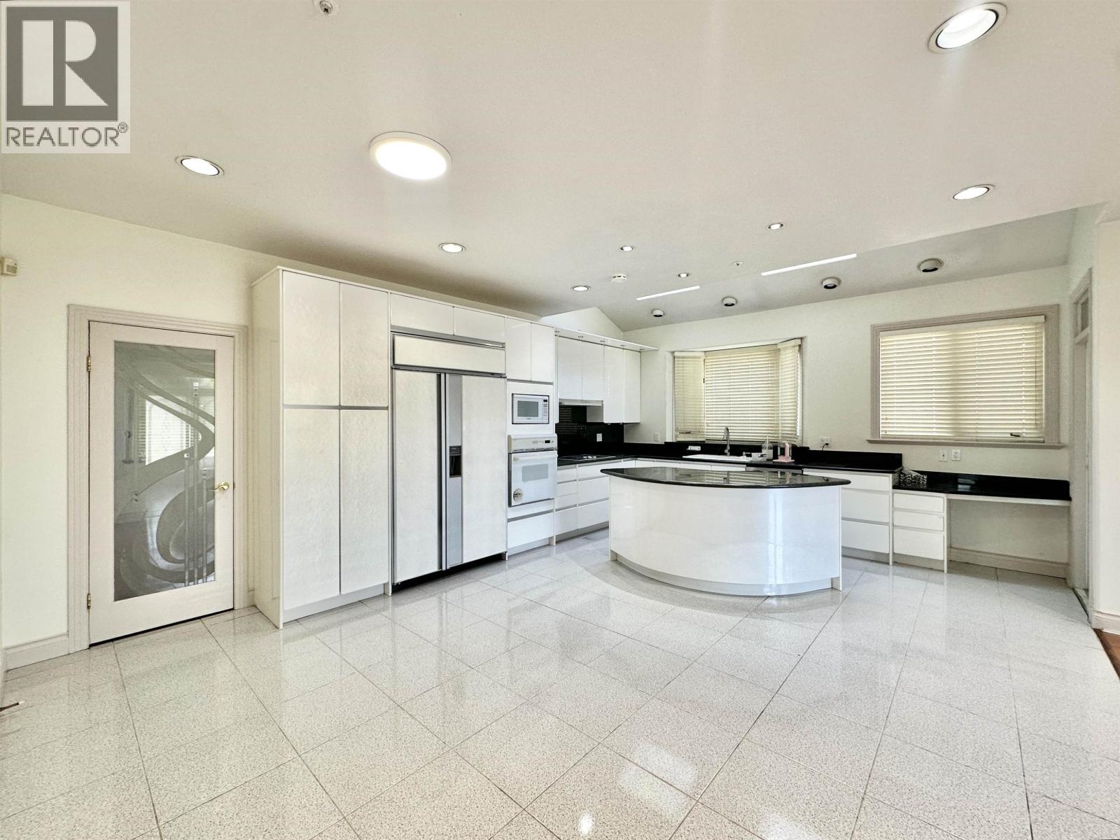 883 W 52 AVENUE, Vancouver - Image 1