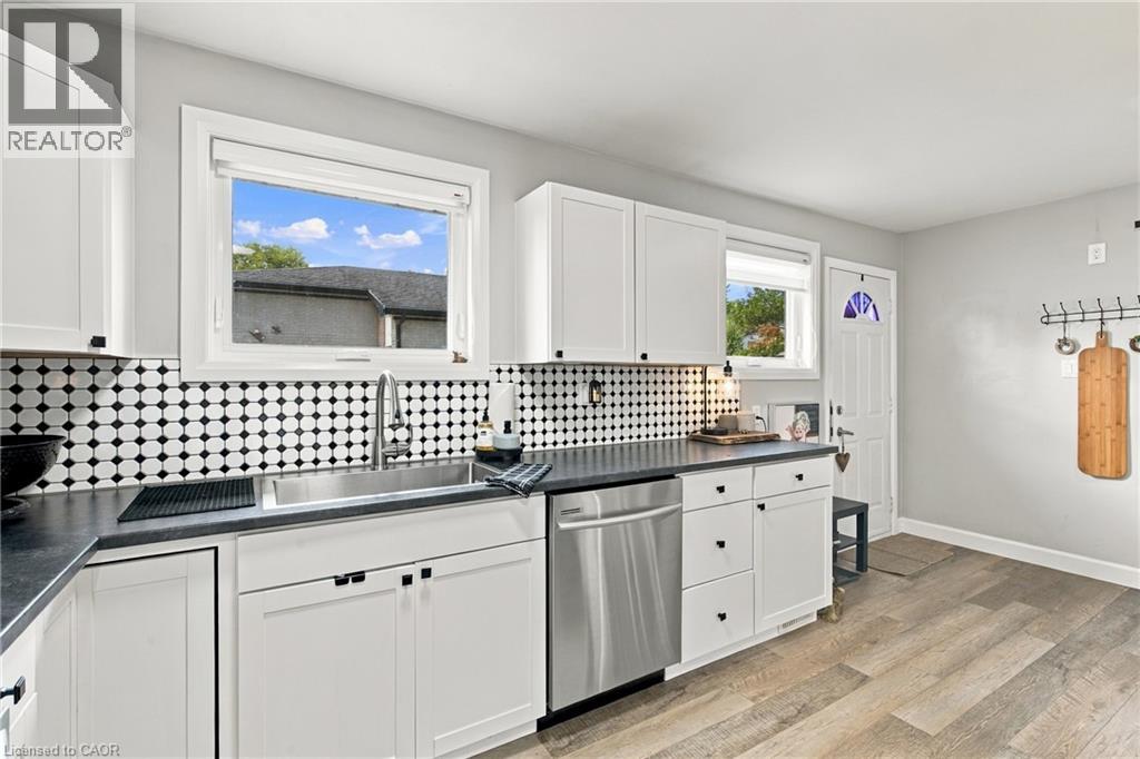 109 WOODLAWN Avenue - 15