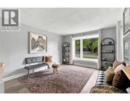 Living room - 109 Woodlawn Avenue, Brantford, ON N3V1B4 Photo 8