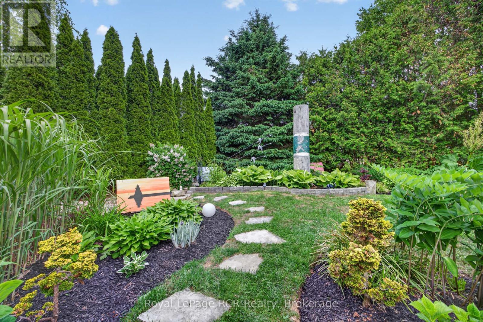 #137 383 MCNABB STREET - 36