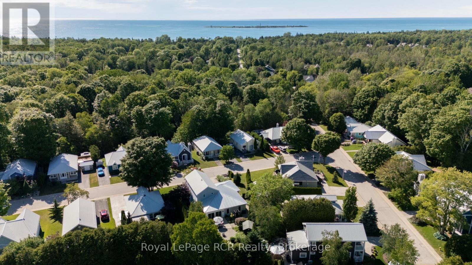 #137 383 MCNABB STREET - 4