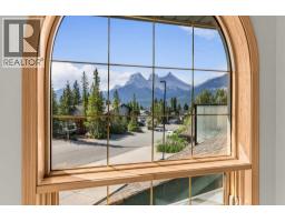 Foyer - 522 Grotto Road, Canmore, AB T1W1J2 Photo 16