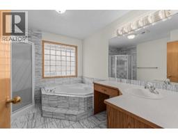 522 Grotto Road, Canmore, AB T1W1J2 Photo 24