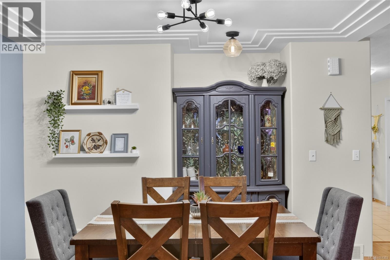 936 Arden Rd - Image 23