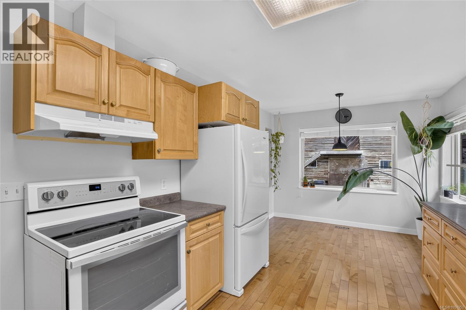 936 Arden Rd - Image 27