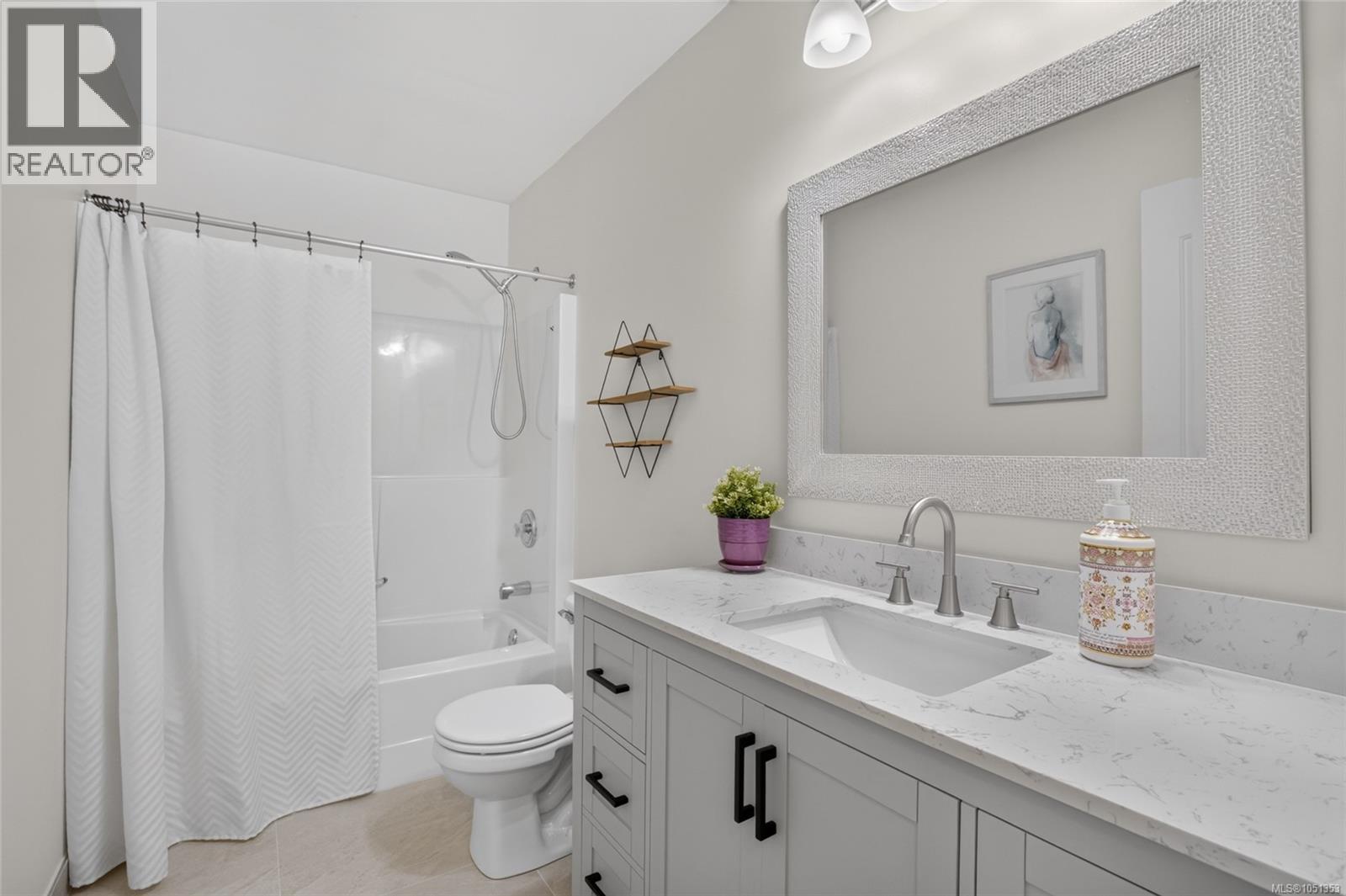 936 Arden Rd - Image 42