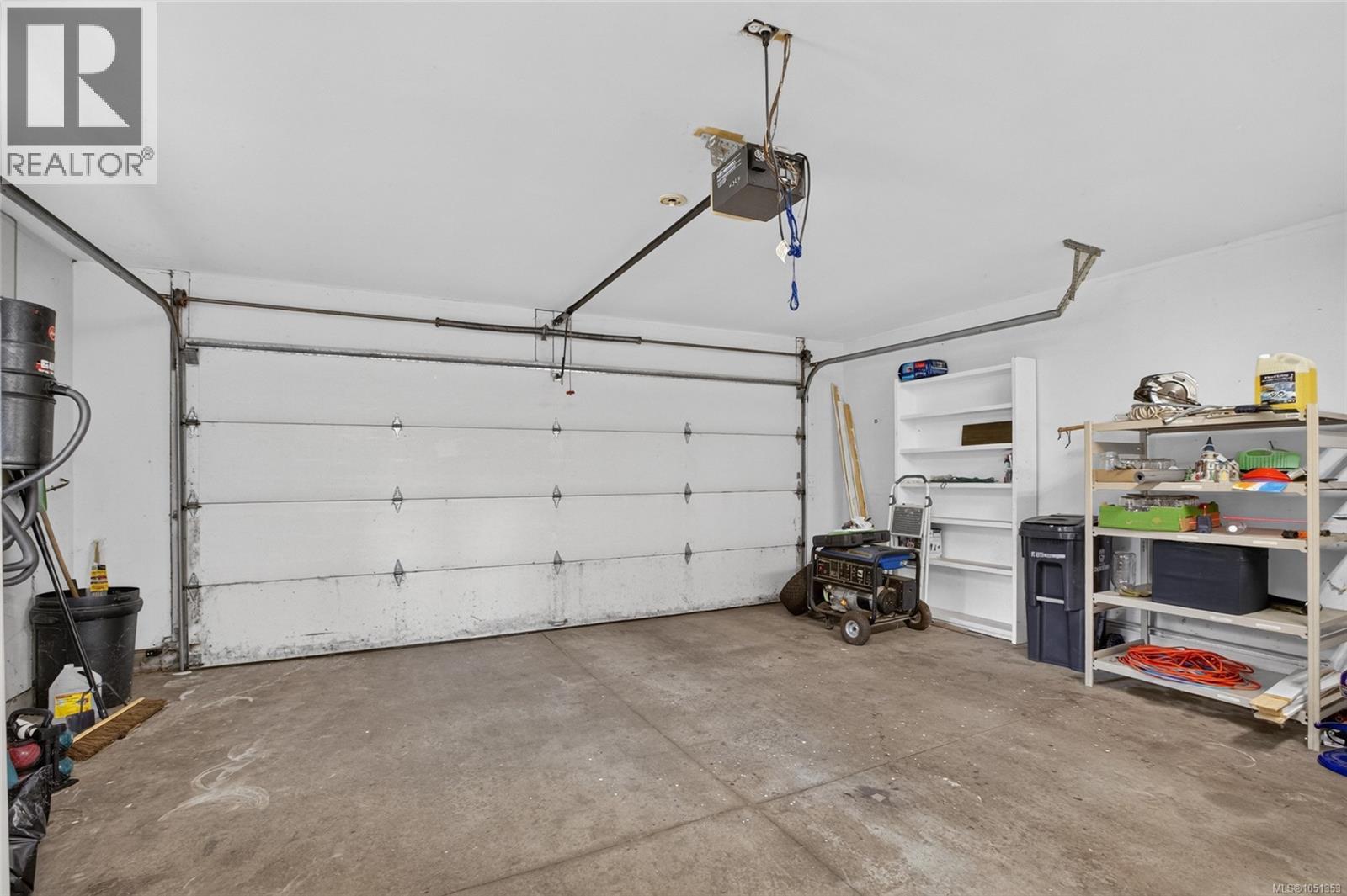 936 Arden Rd - Image 43