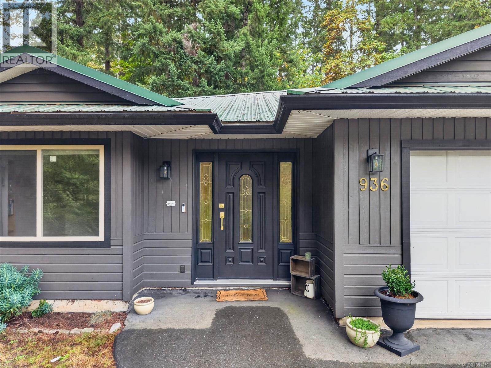 936 Arden Rd - 7