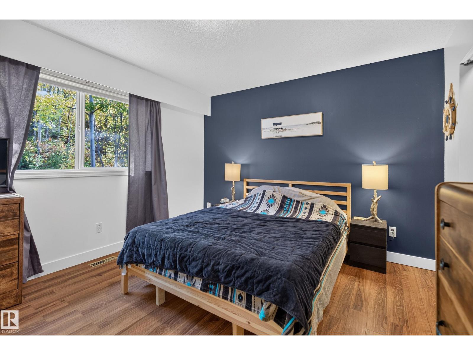 116 Lakeshore Drive - Image 18