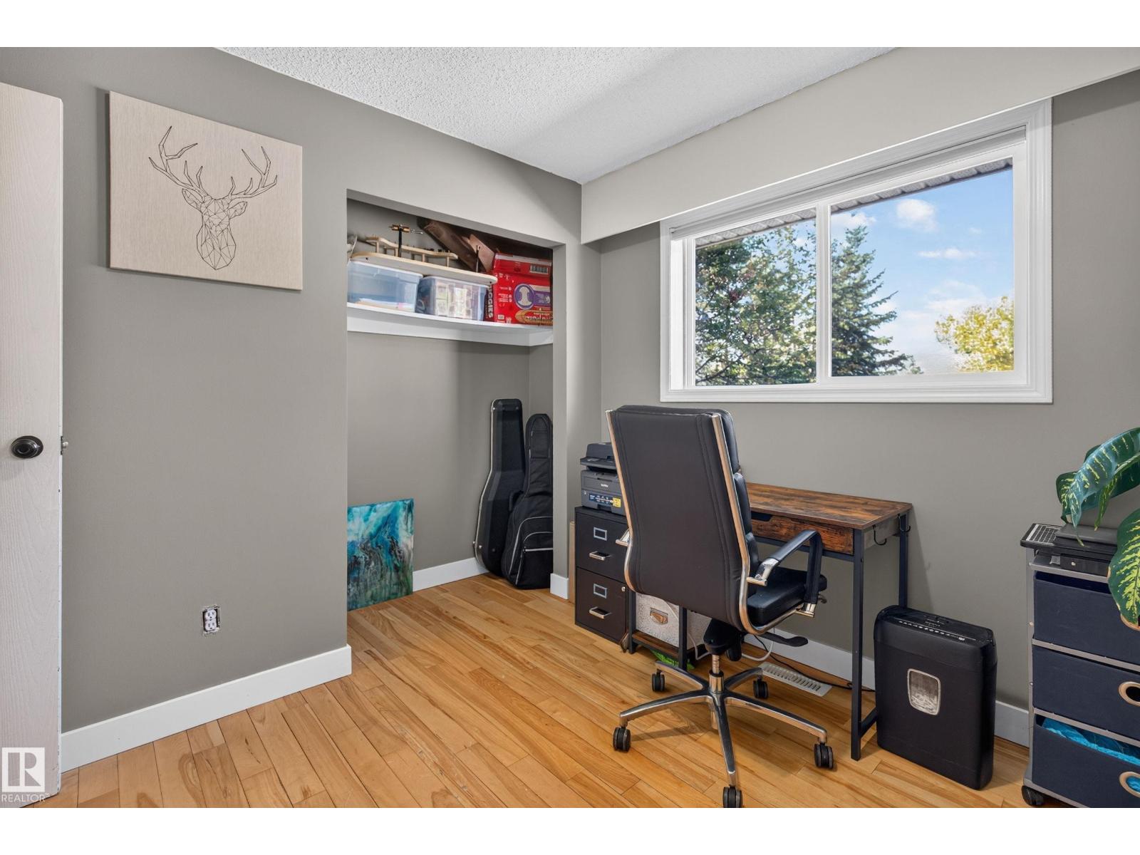 116 Lakeshore Drive - Image 24