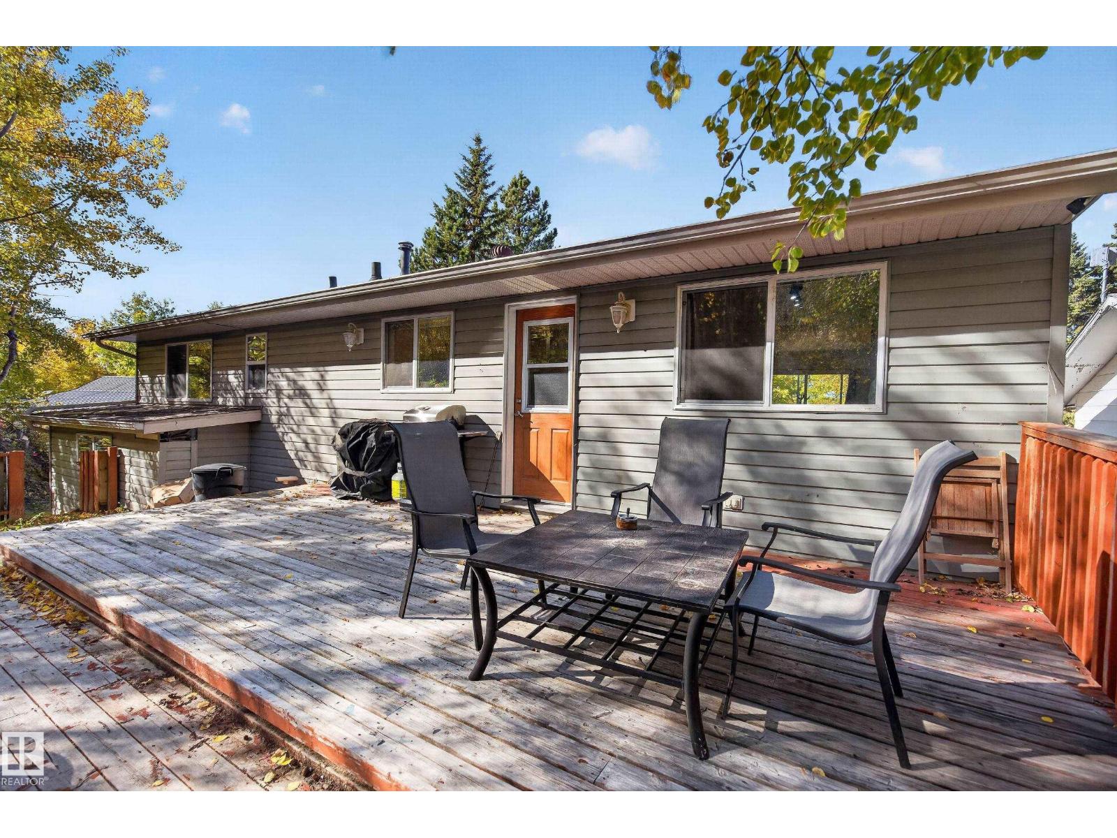 116 Lakeshore Drive - 27