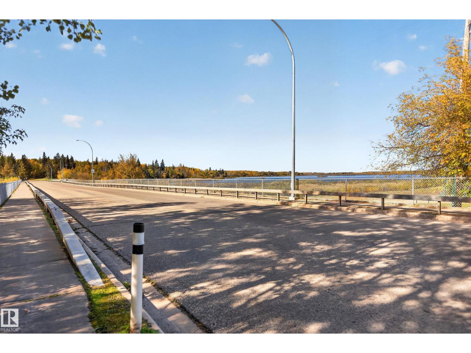 116 Lakeshore Drive - 33