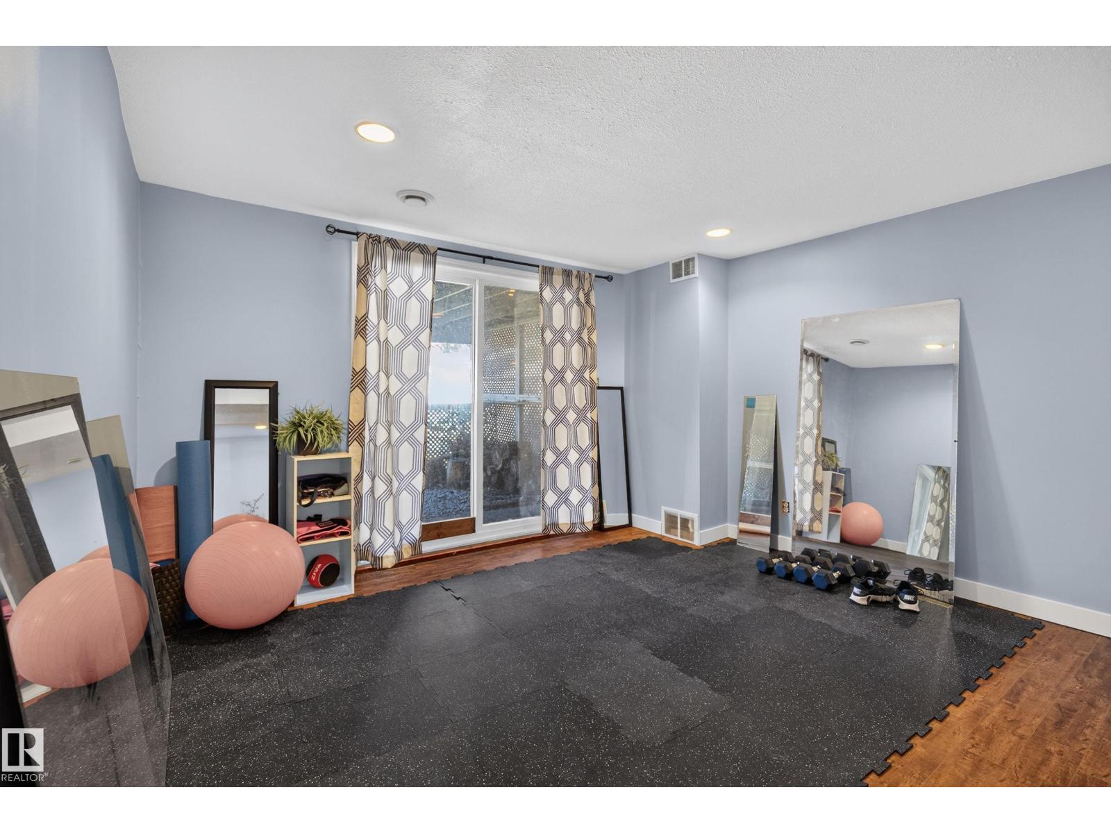 116 Lakeshore Drive - Image 5