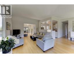 3pc Bathroom - 1296 Kelglen Crescent, Kelowna, BC V1Y6K5 Photo 11