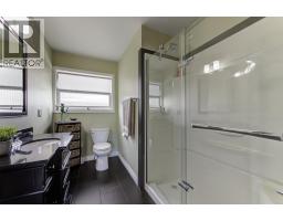 1296 Kelglen Crescent, Kelowna, BC V1Y6K5 Photo 27