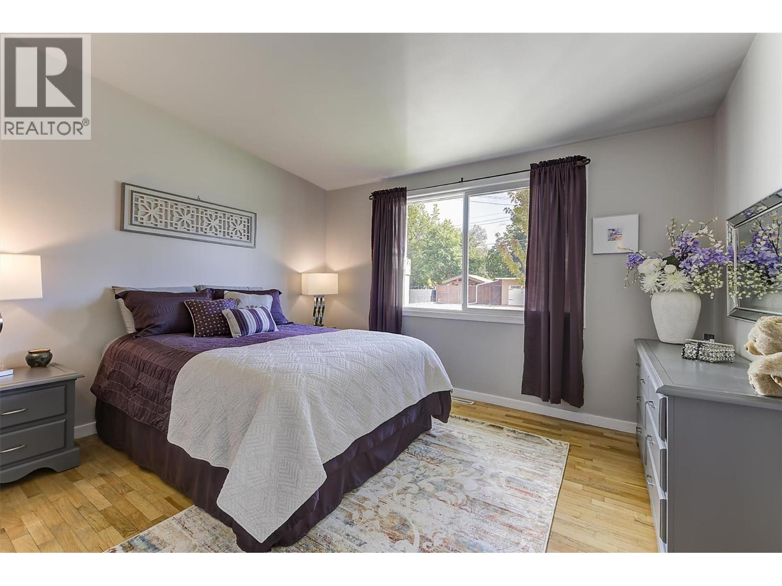 1296 Kelglen Crescent, Kelowna