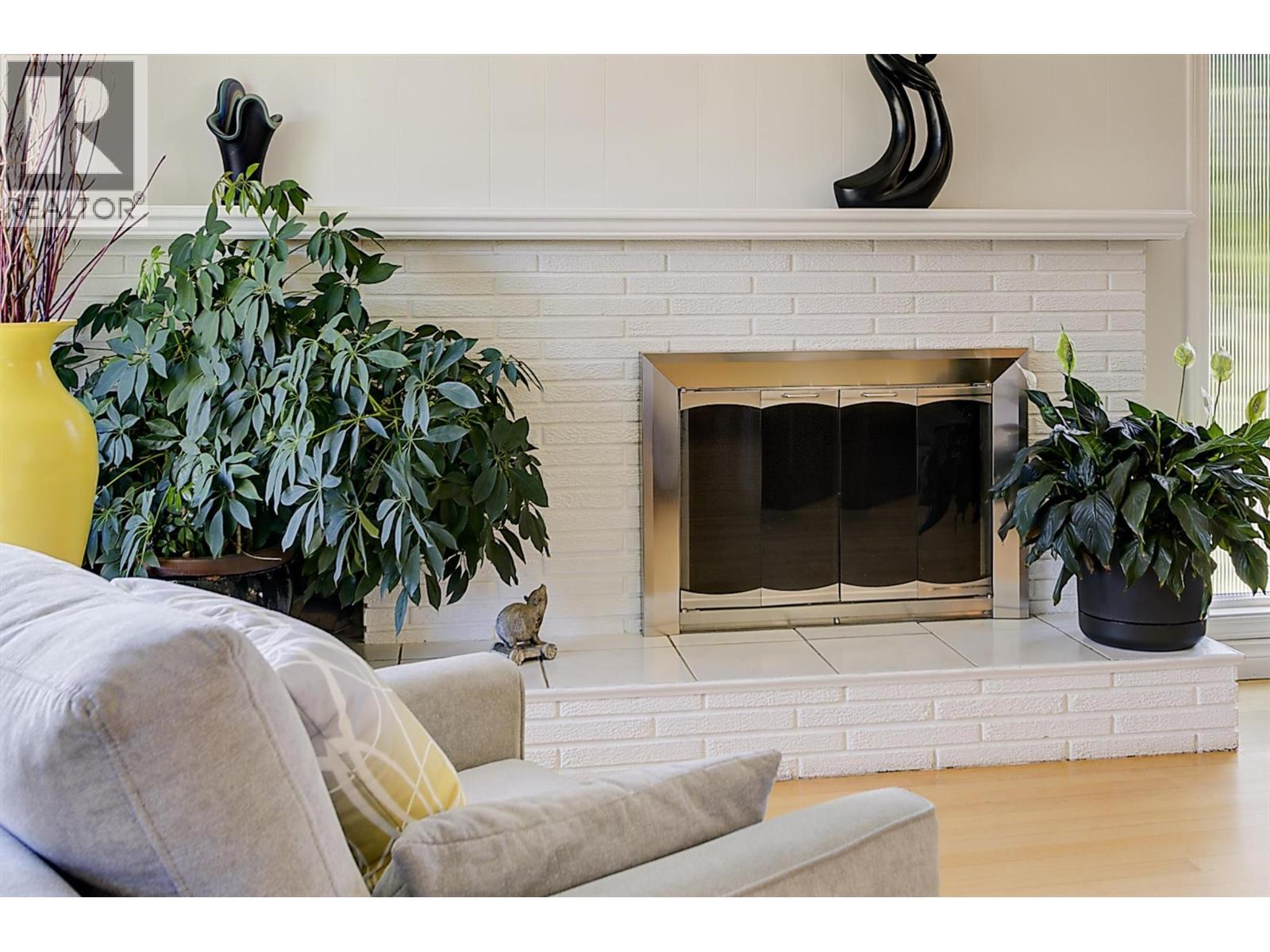 1296 Kelglen Crescent, Kelowna