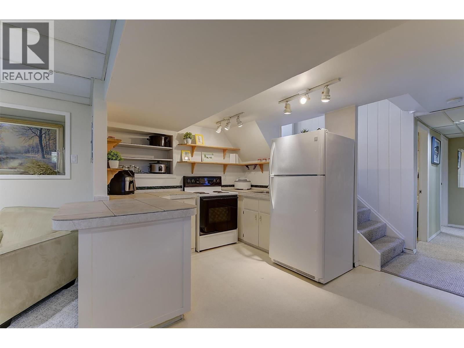 1296 Kelglen Crescent - 37