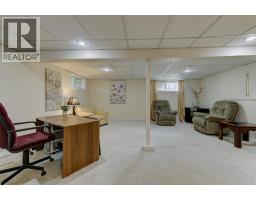 1296 Kelglen Crescent, Kelowna, BC V1Y6K5 Photo 40