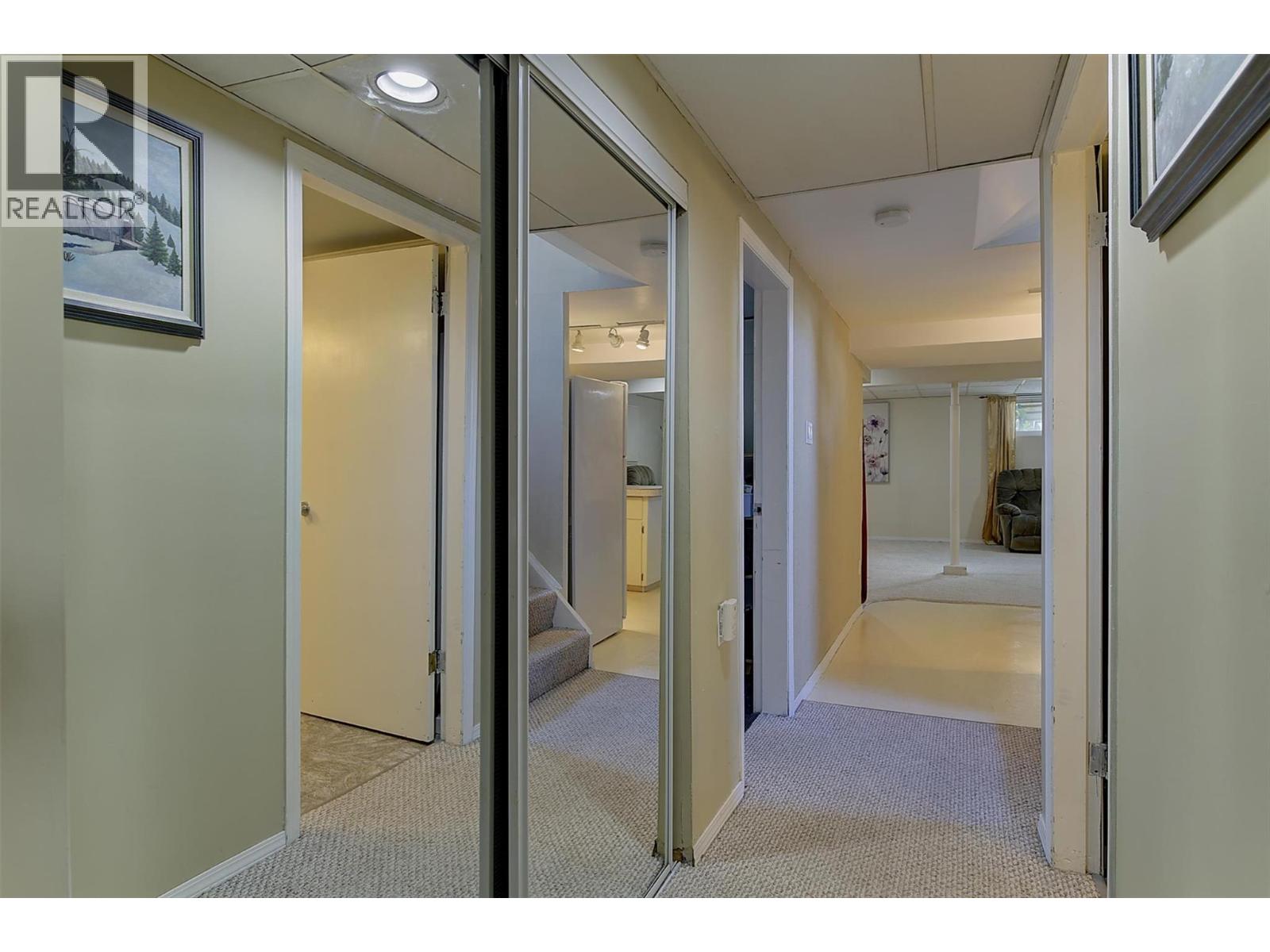 1296 Kelglen Crescent, Kelowna