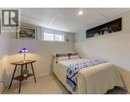 1296 Kelglen Crescent, Kelowna, BC V1Y6K5 Photo 42