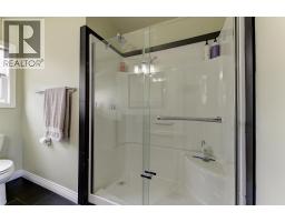 1296 Kelglen Crescent, Kelowna, BC V1Y6K5 Photo 28