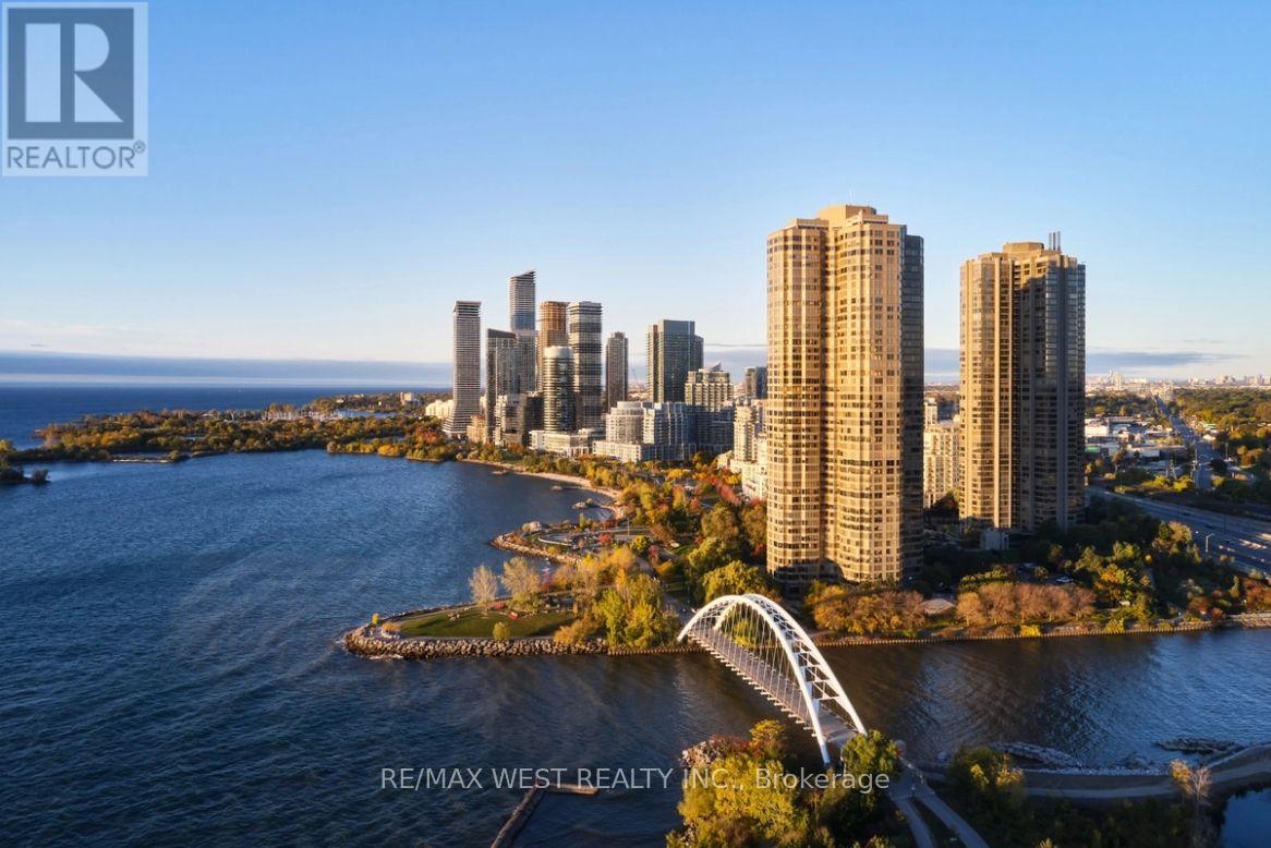 2009- 2045 Lake Shore Boulevard West, Toronto, ON photo 27