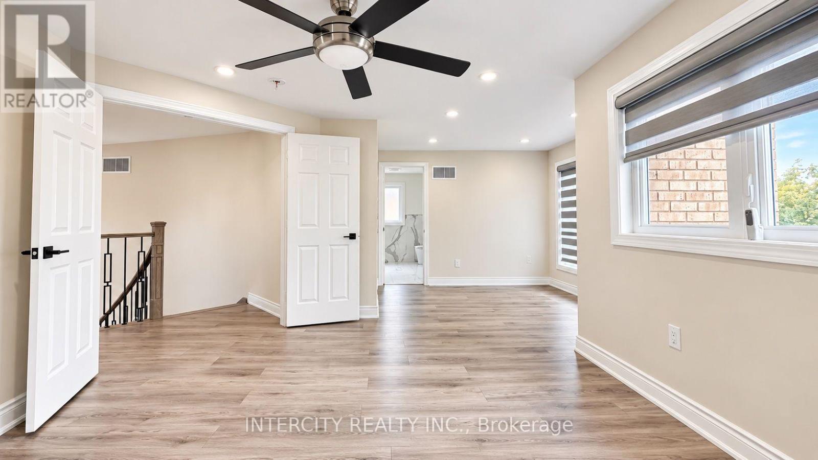 159 MOFFATT AVENUE - 21
