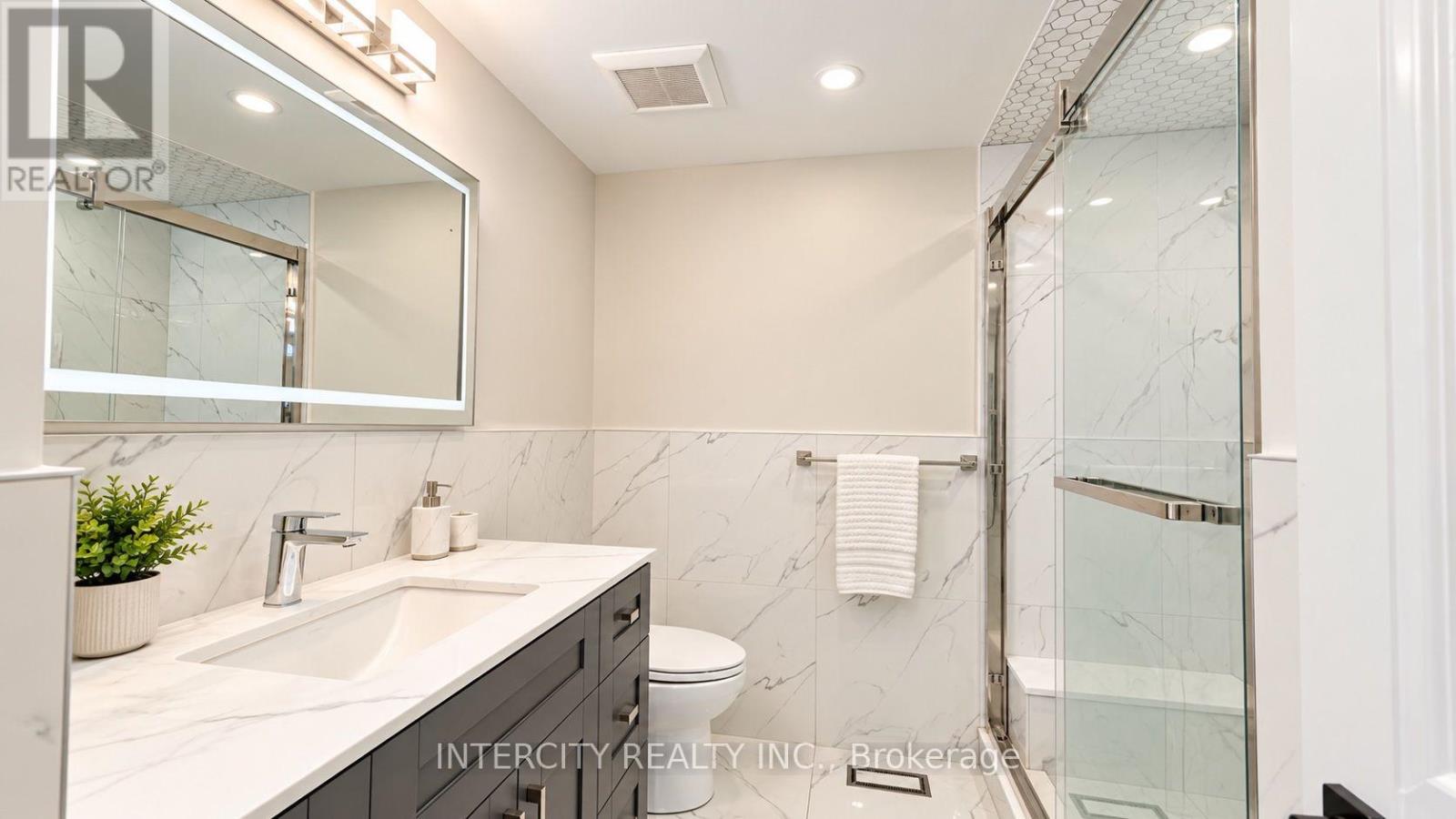 159 MOFFATT AVENUE - 25