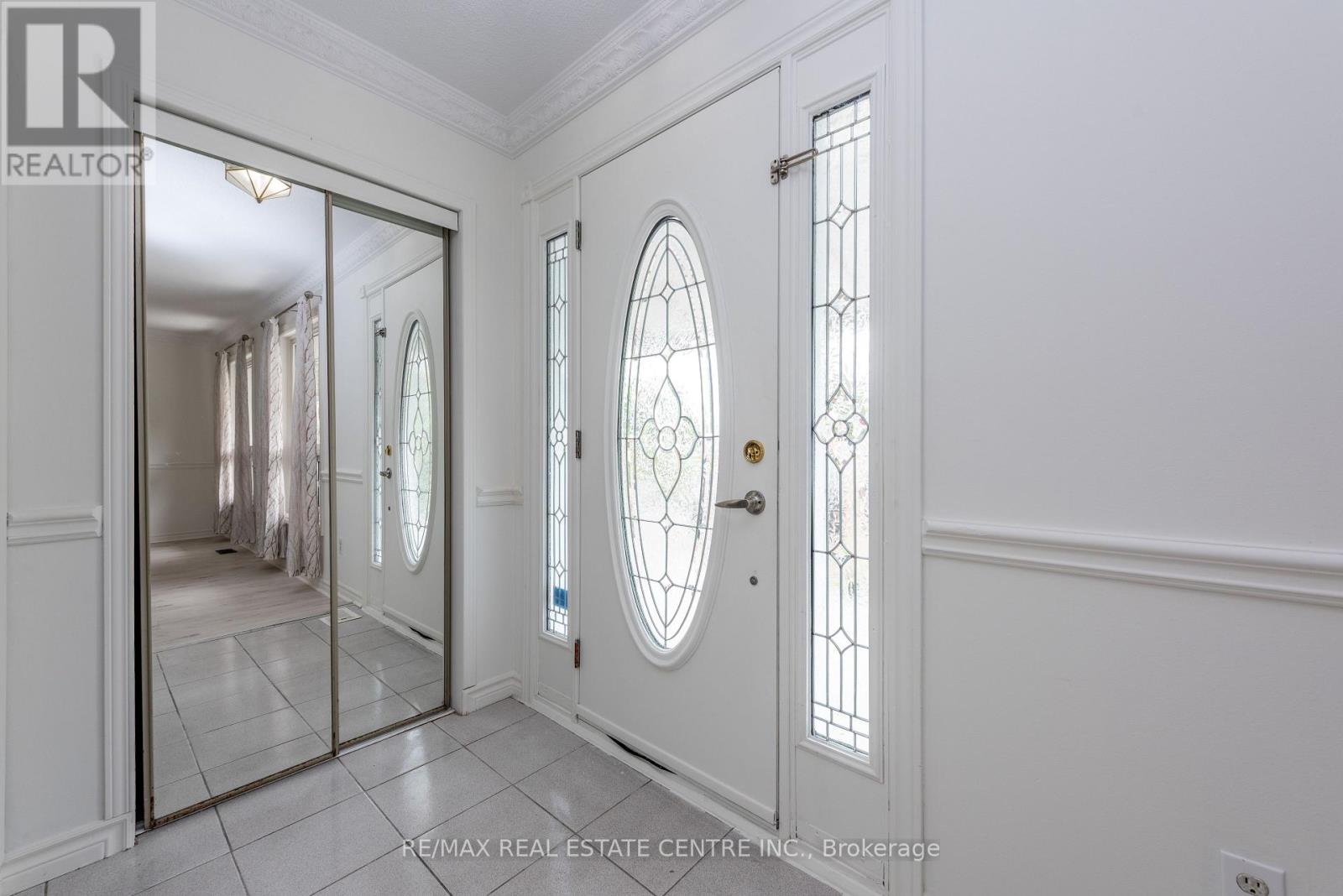Photo of 45 AUTUMN BOULEVARD