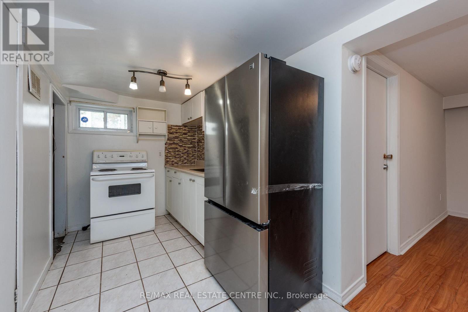 45 AUTUMN BOULEVARD - 30