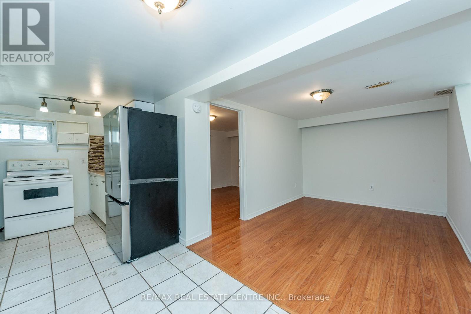 45 AUTUMN BOULEVARD - 33