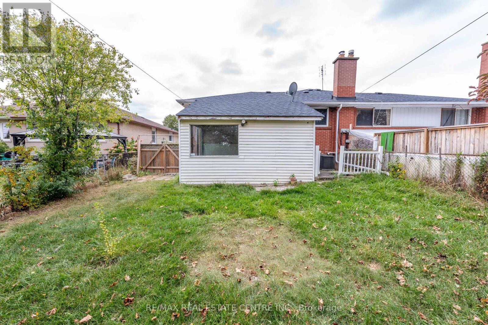 45 AUTUMN BOULEVARD - 40