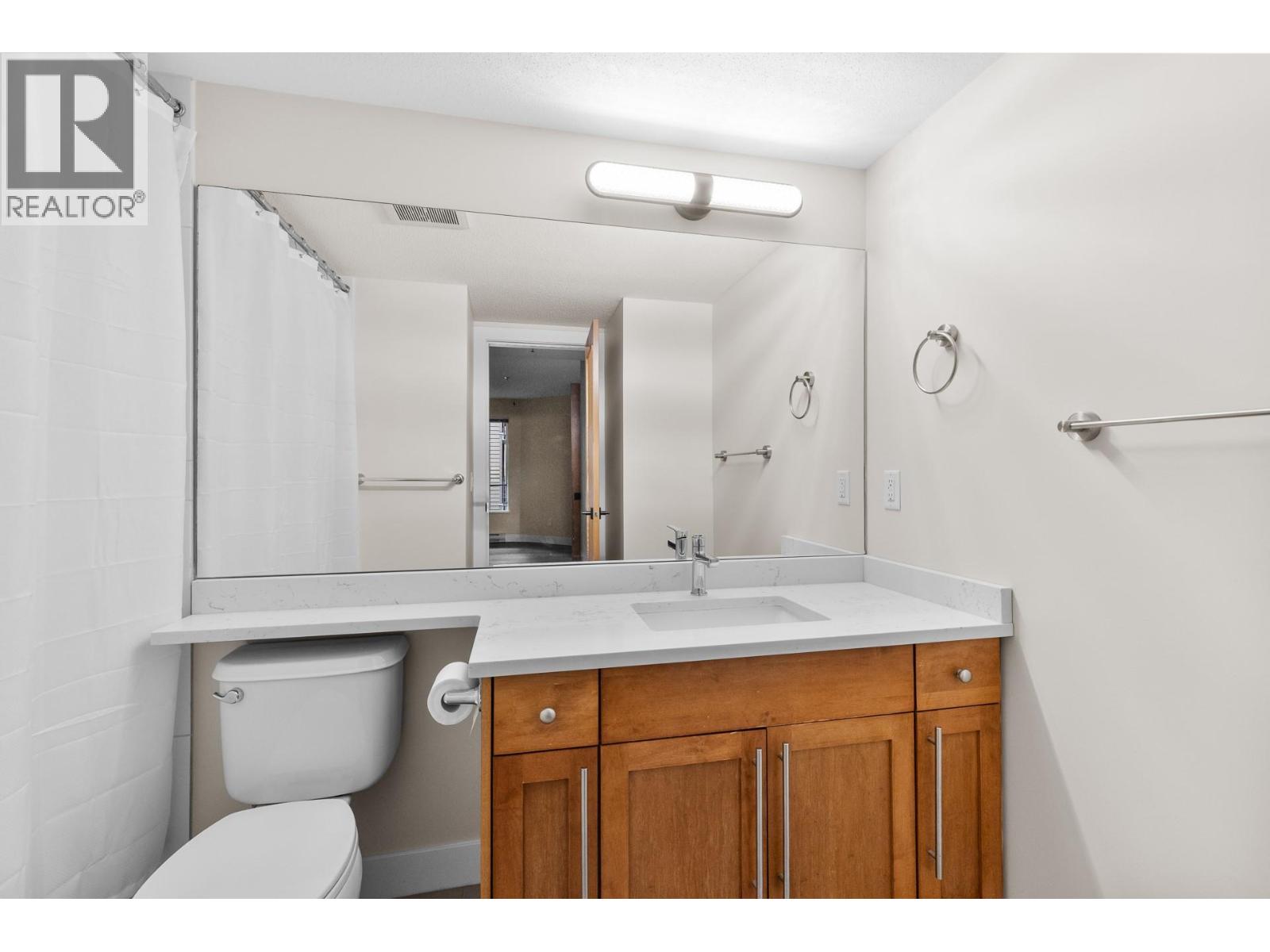 1083 Sunset Drive Unit# 211, Kelowna