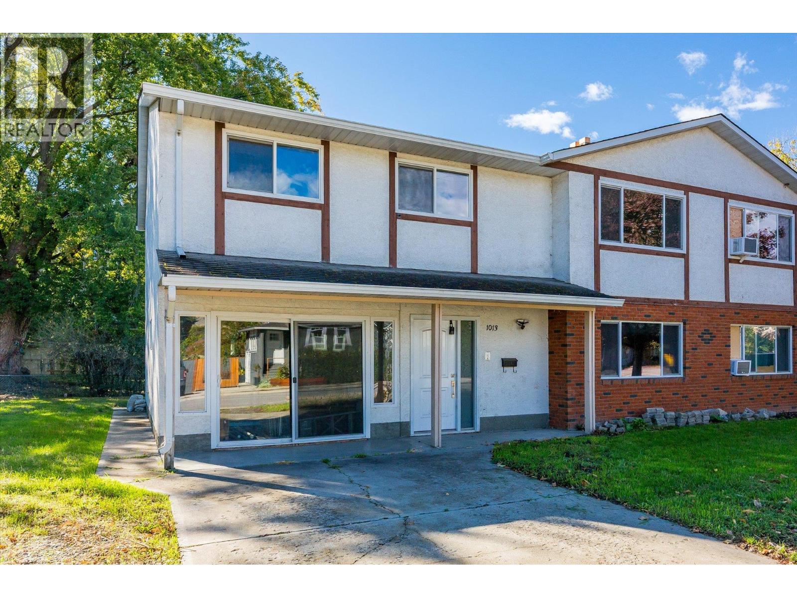 1011-1013 Lawson Avenue, Kelowna