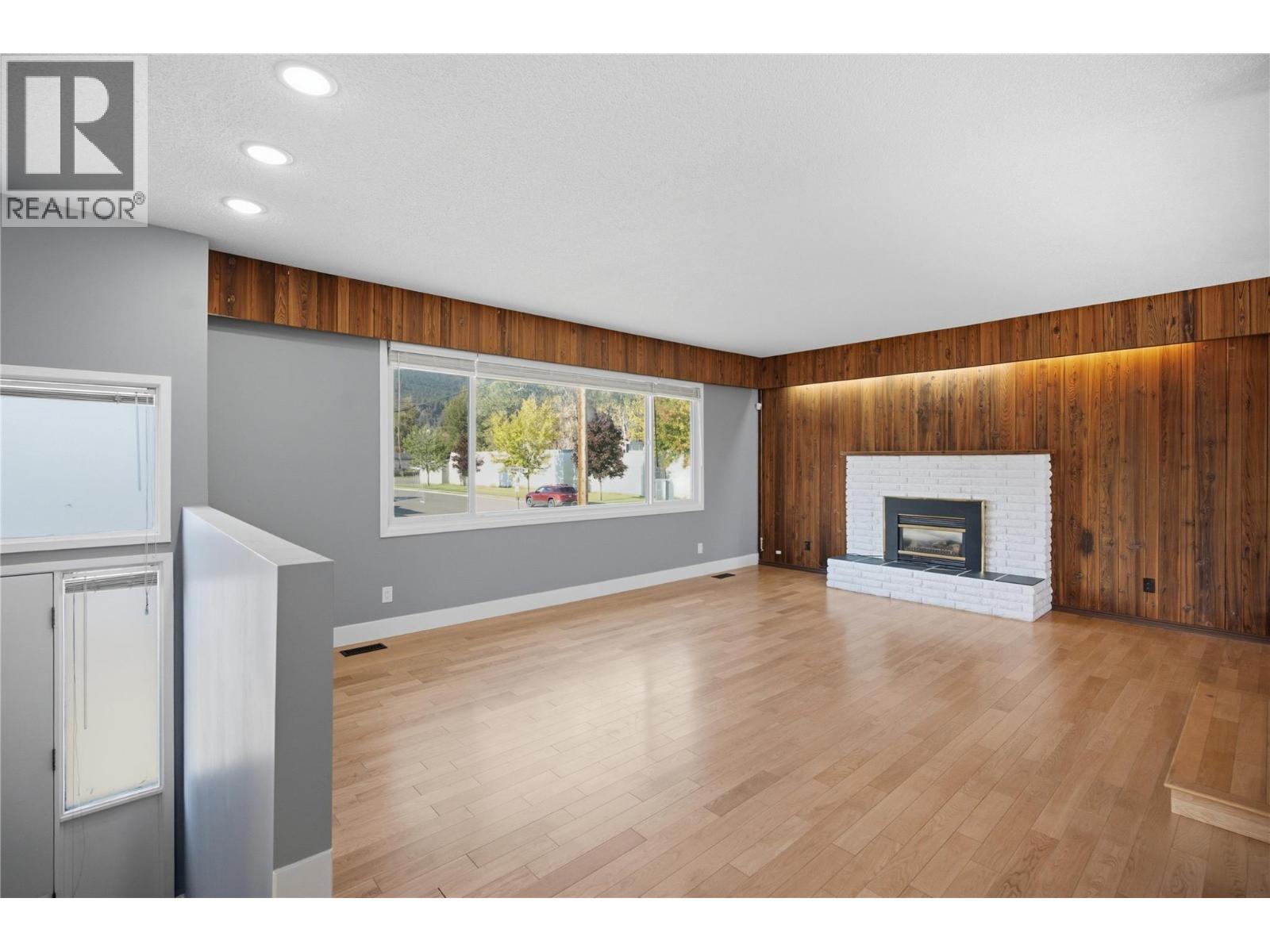 1801 HAMILTON Avenue - 7