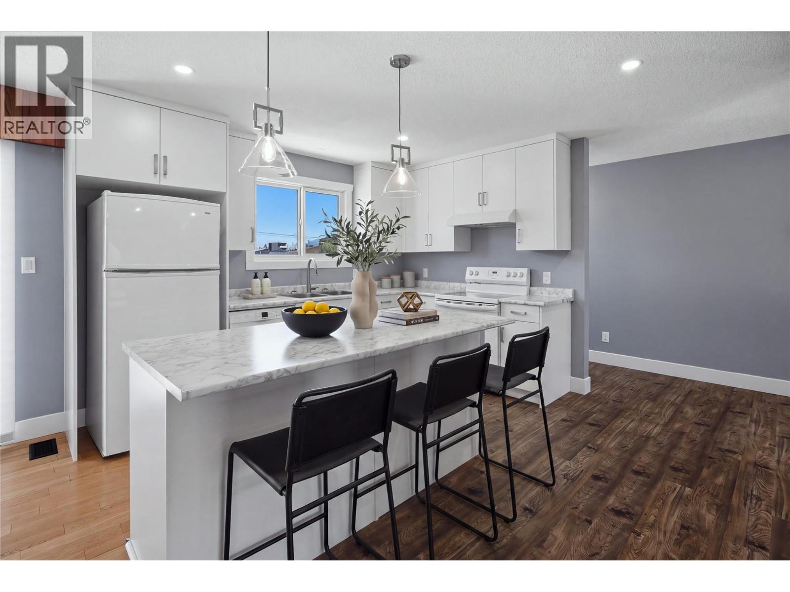 1801 HAMILTON Avenue - 13