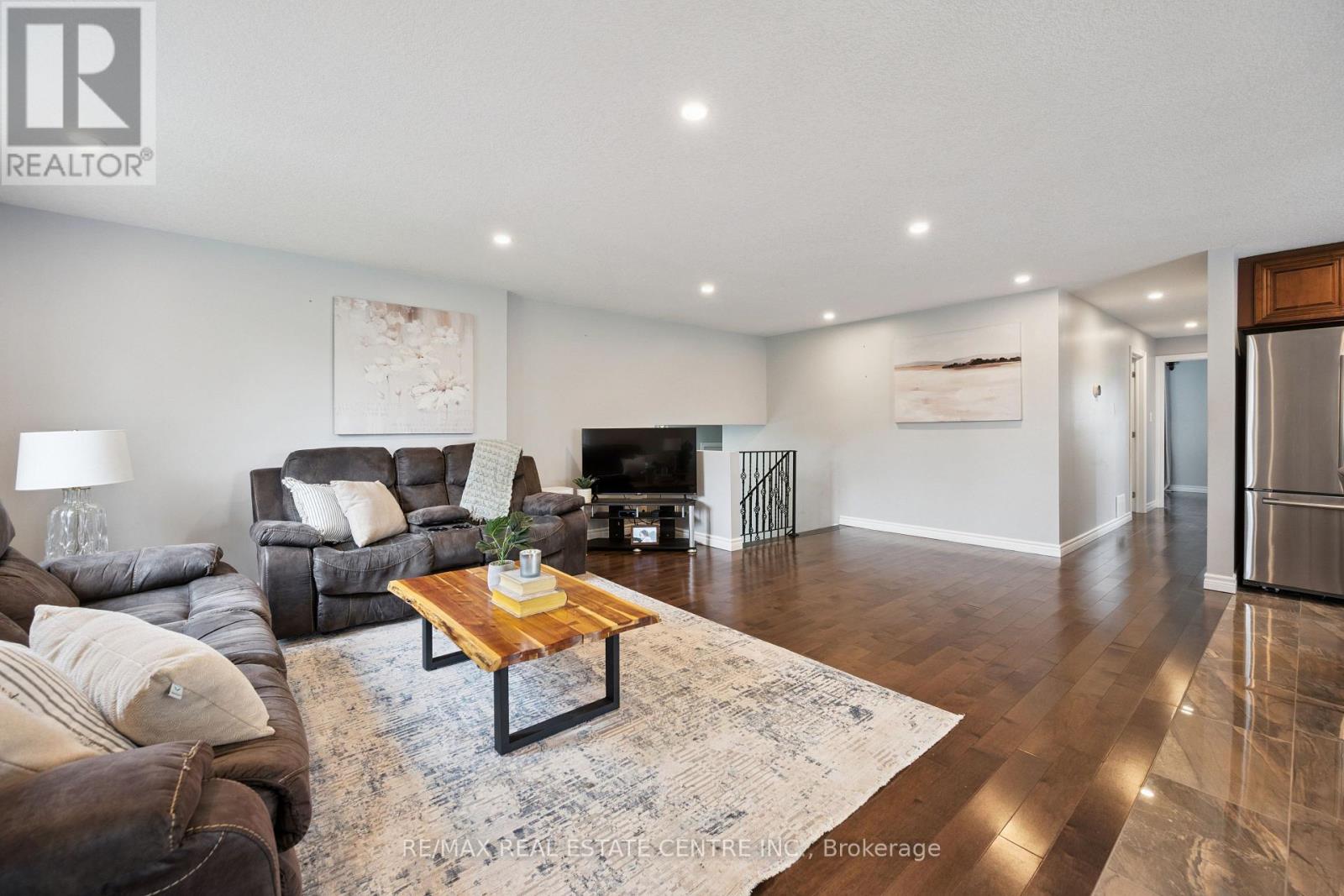 1211 OLD 8 HIGHWAY - 21