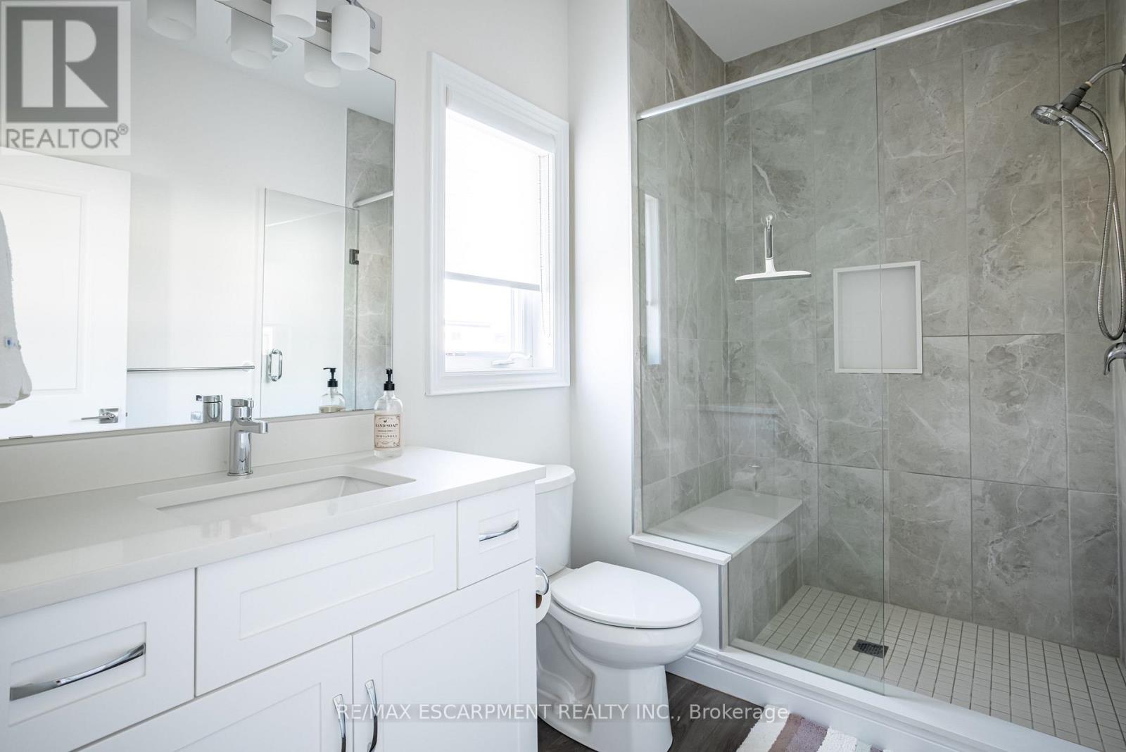 10 Shores Lane — photo 16