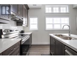 Bathroom - B - 10 Shores Lane, Fort Erie, ON L0S1B0 Photo 6
