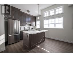 B - 10 Shores Lane, Fort Erie, ON L0S1B0 Photo 8